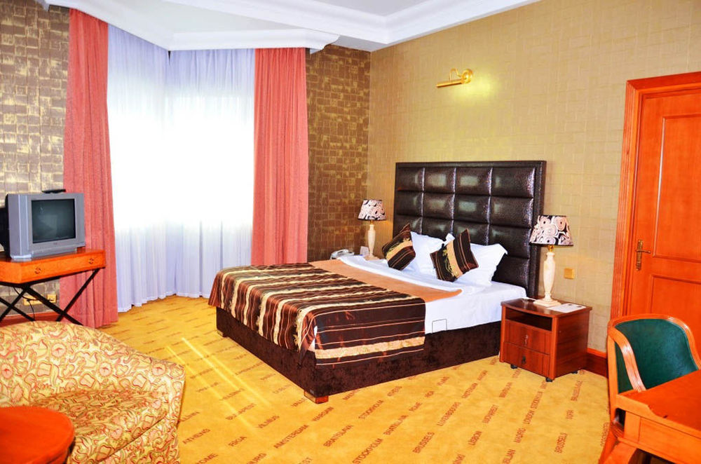Grand Hotel Europe Μπακού Εξωτερικό φωτογραφία